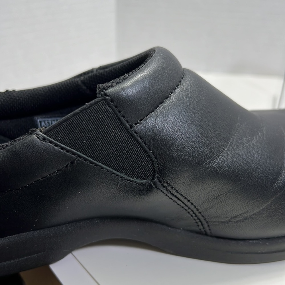RED Wings  style # 2333 Black Leather steel toe skip resistant shoe size 7.5 - Picture 16 of 16